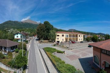 Vista aerea del Palazzo Comunale e di Piazza Severino Trucano